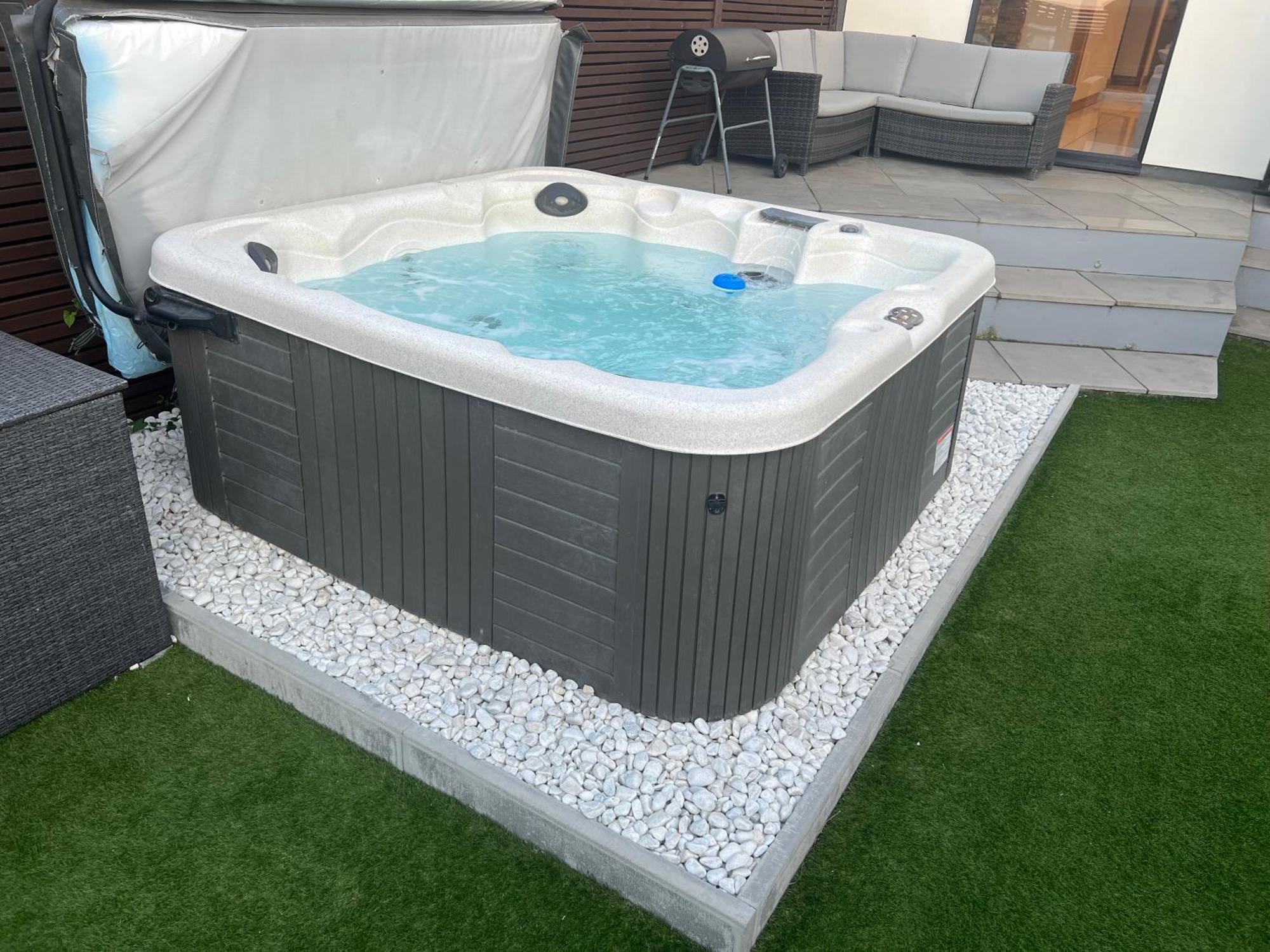 Broadway Beach Home With Hot Tub Herne Bay Buitenkant foto