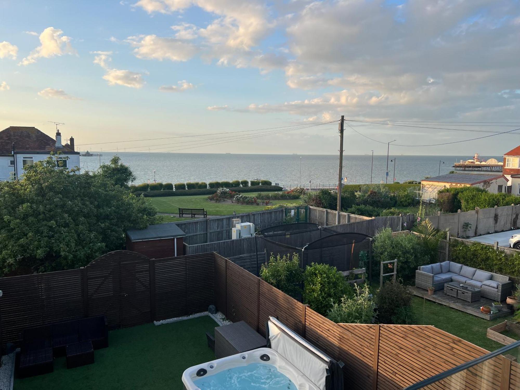 Broadway Beach Home With Hot Tub Herne Bay Buitenkant foto